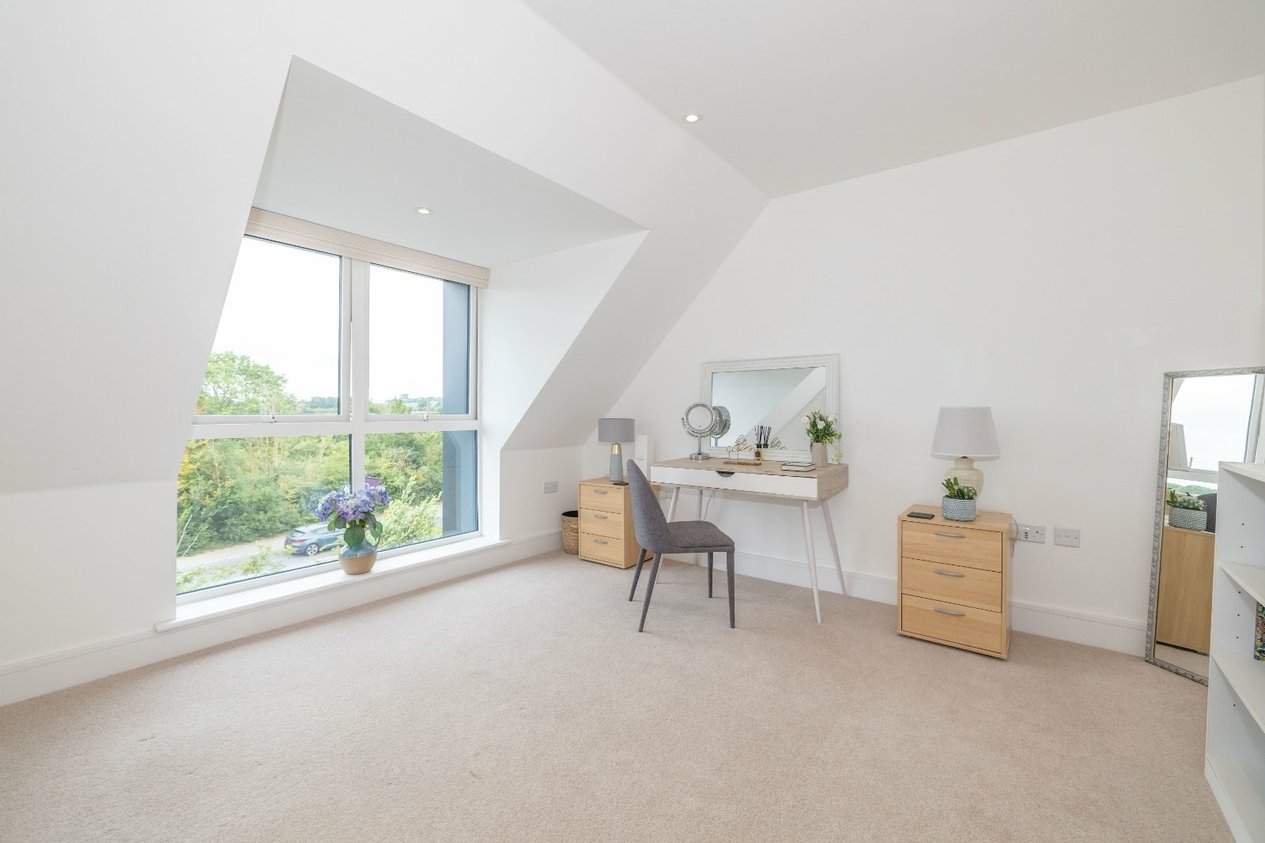 Properties For Sale in Lakeview Gardens Chilmington Green