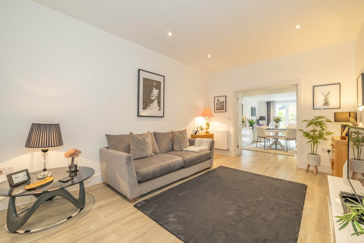 Properties For Sale in Lakeview Gardens Chilmington Green