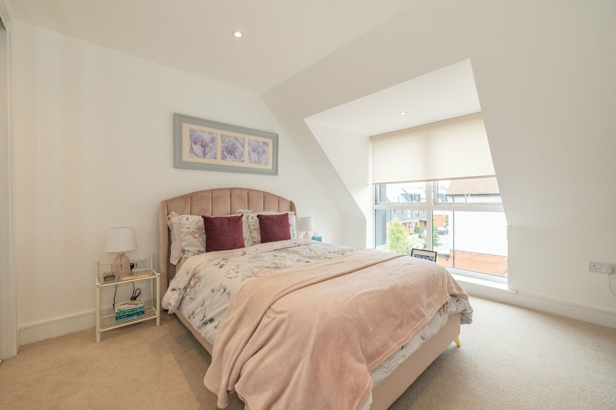 Properties For Sale in Lakeview Gardens Chilmington Green