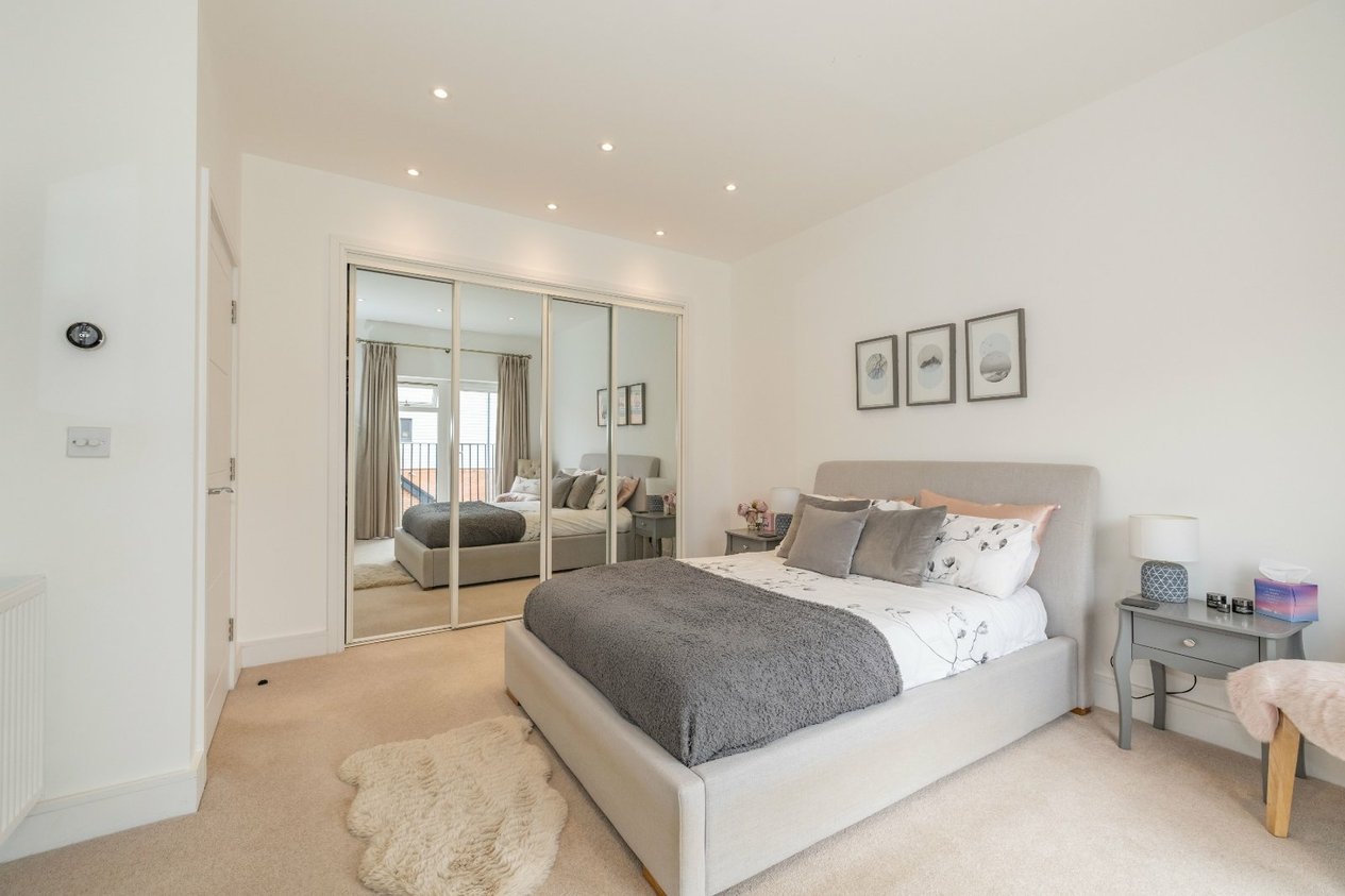 Properties For Sale in Lakeview Gardens Chilmington Green