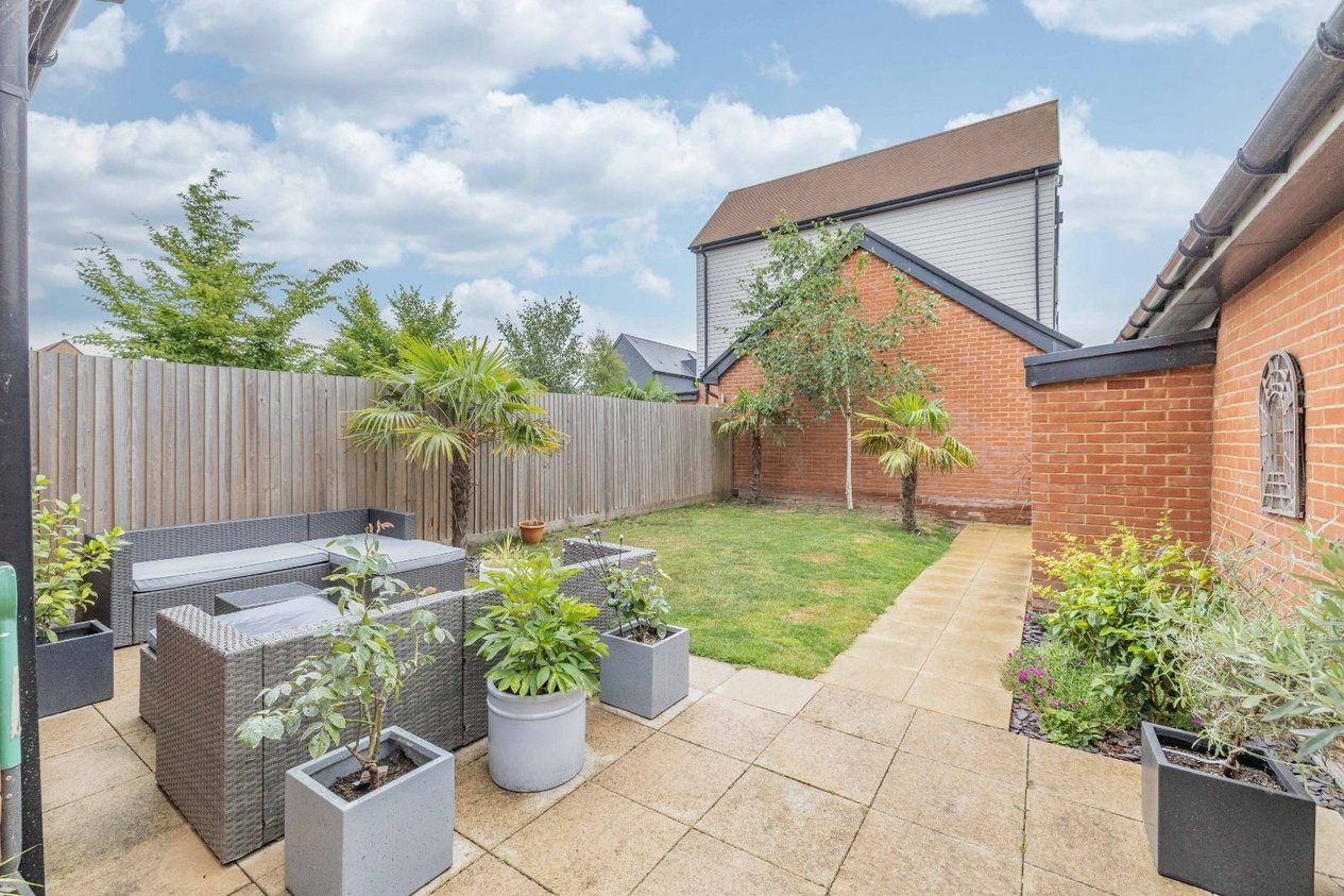 Properties For Sale in Lakeview Gardens Chilmington Green