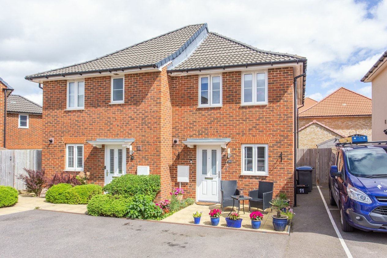 Properties For Sale in Lamplight Gardens  Aylesham