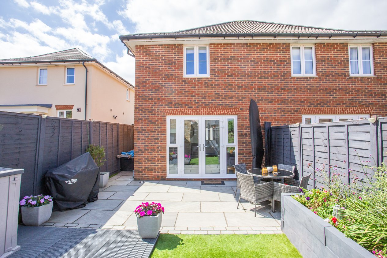 Properties For Sale in Lamplight Gardens Aylesham