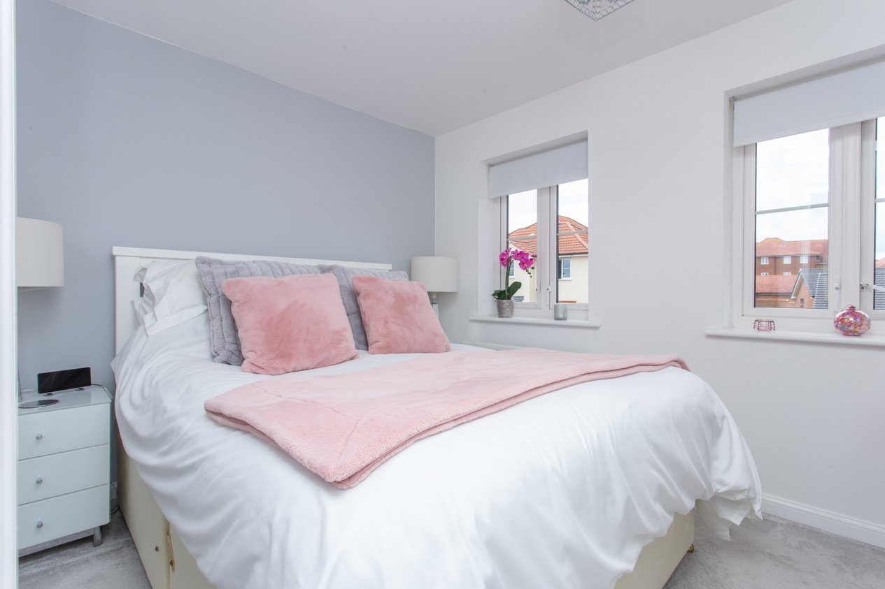Properties For Sale in Lamplight Gardens Aylesham