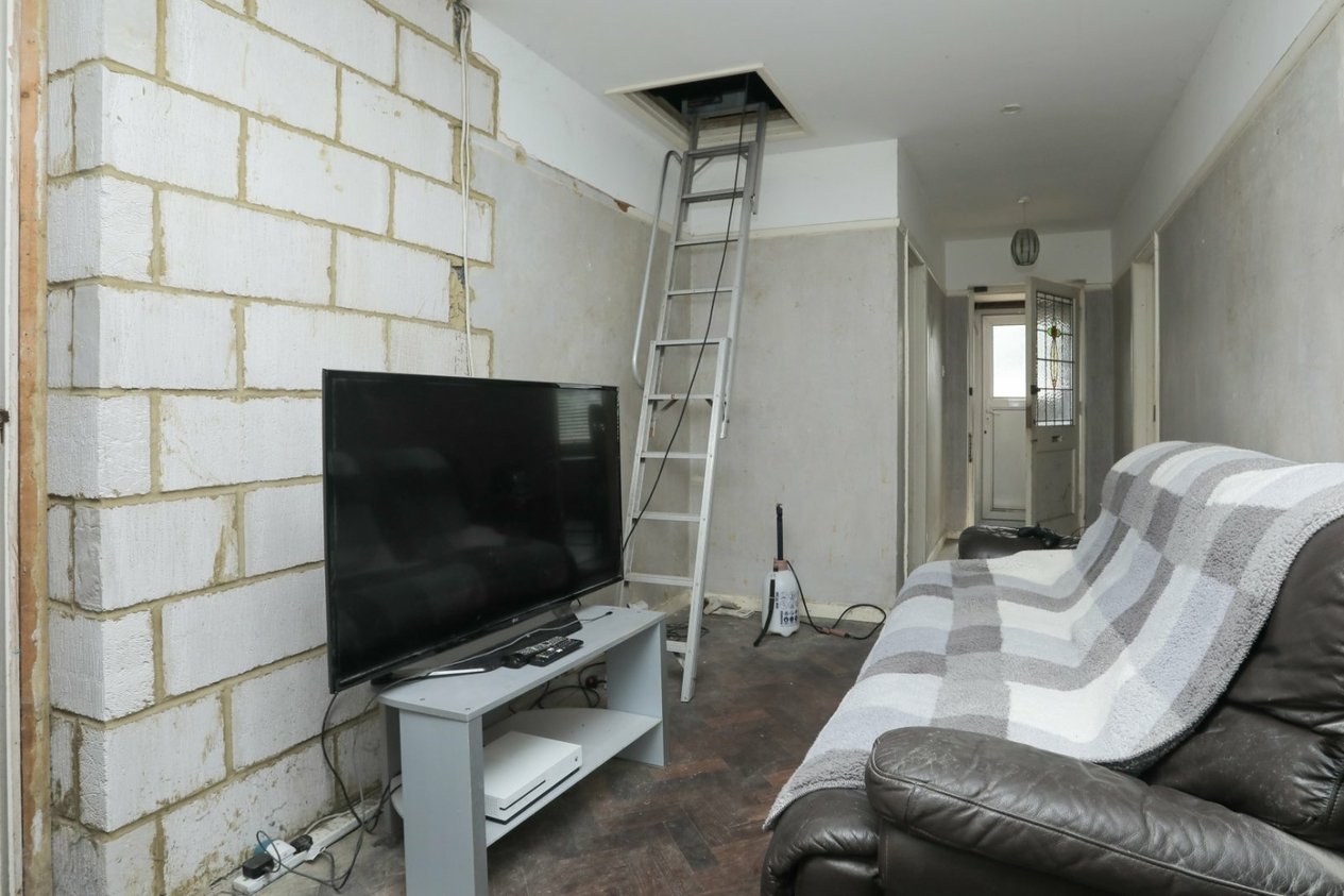 Properties Under Offer in Lancaster Gardens Birchington