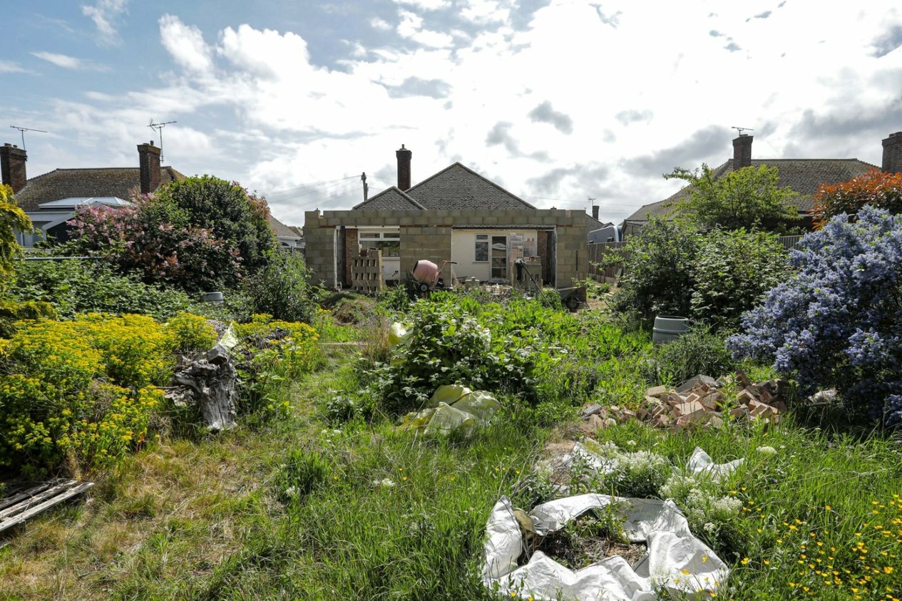 Properties Under Offer in Lancaster Gardens Birchington