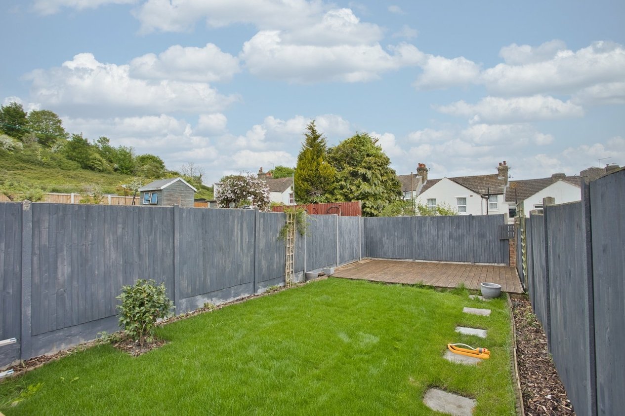 Properties Under Offer in Lascelles Road Dover