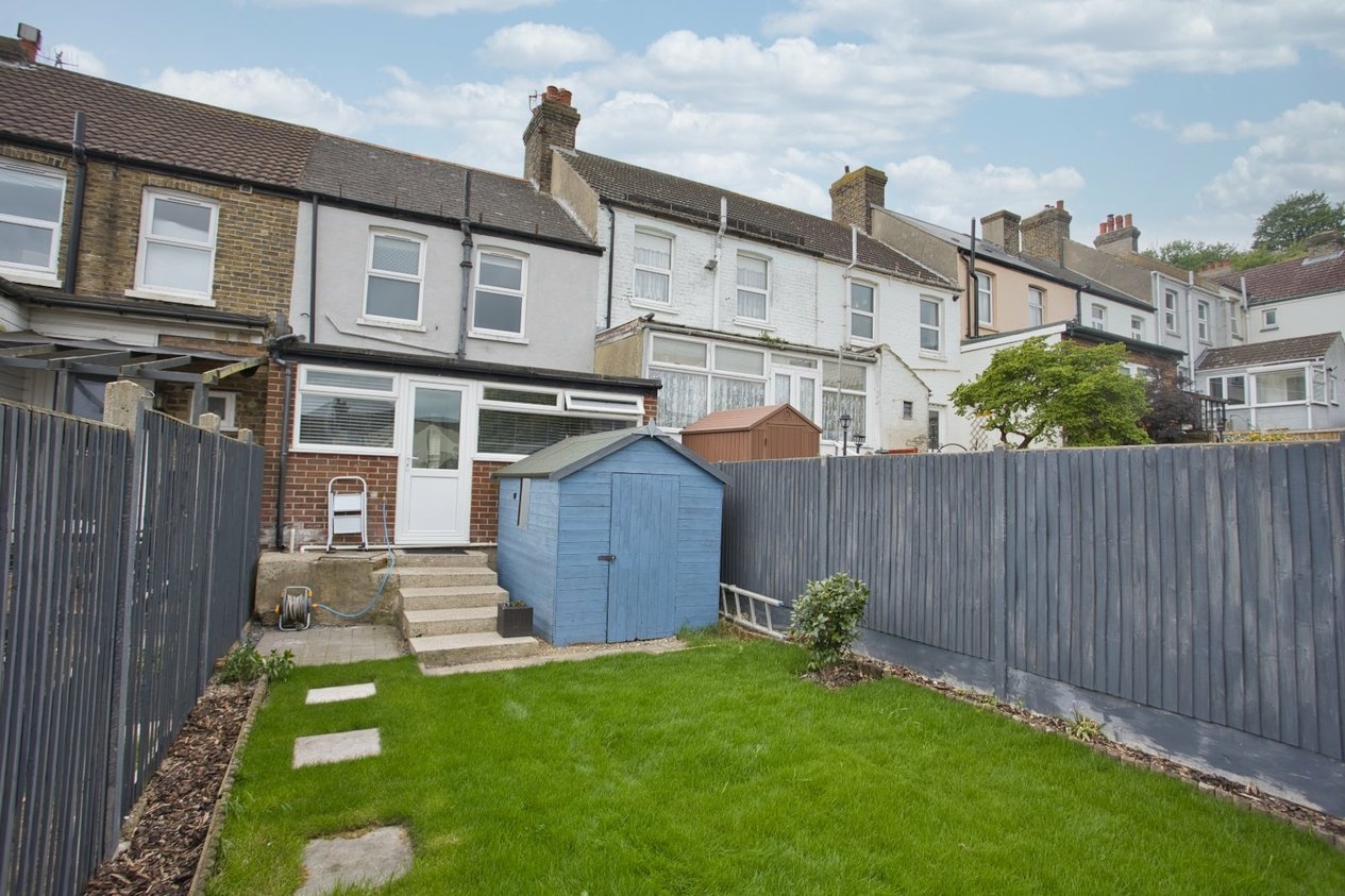 Properties Under Offer in Lascelles Road Dover