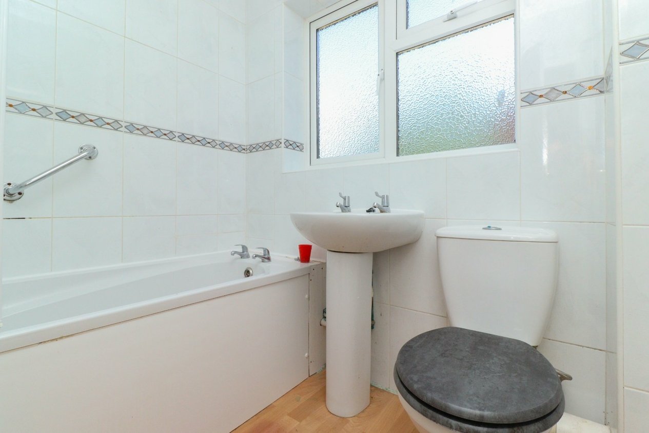 Properties For Sale in Laureate Close Cliftonville