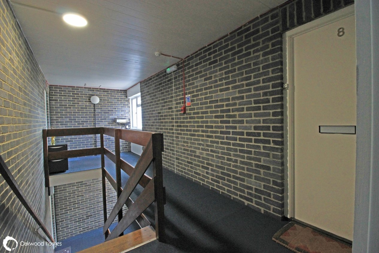 Properties Under Offer in Laurice Court 