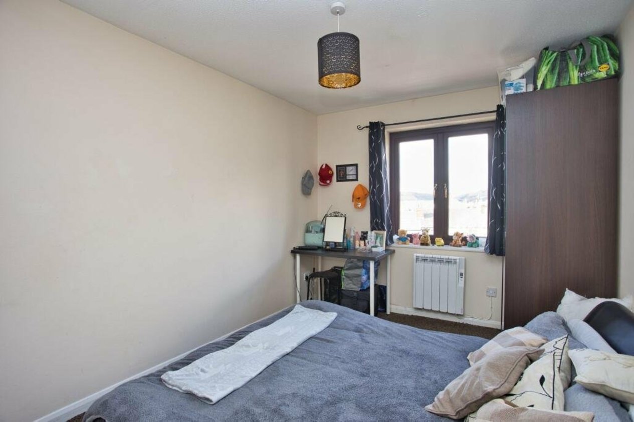Properties Under Offer in Lawrence Court Dover Road