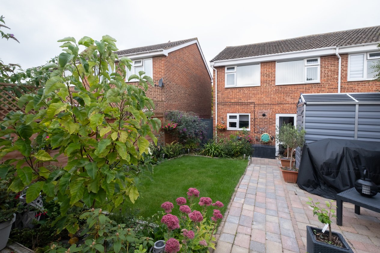 Properties Sold in Laxton Way Faversham