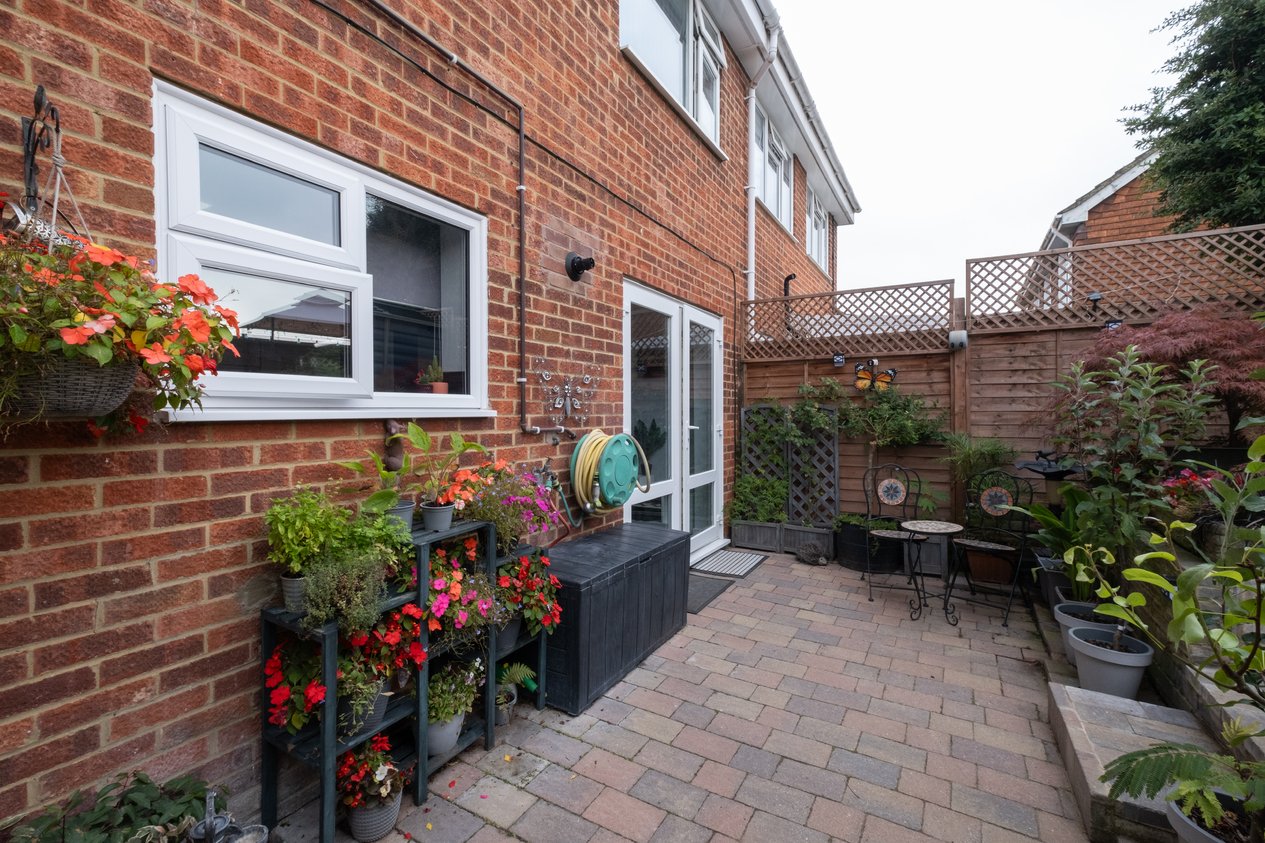 Properties Sold in Laxton Way Faversham