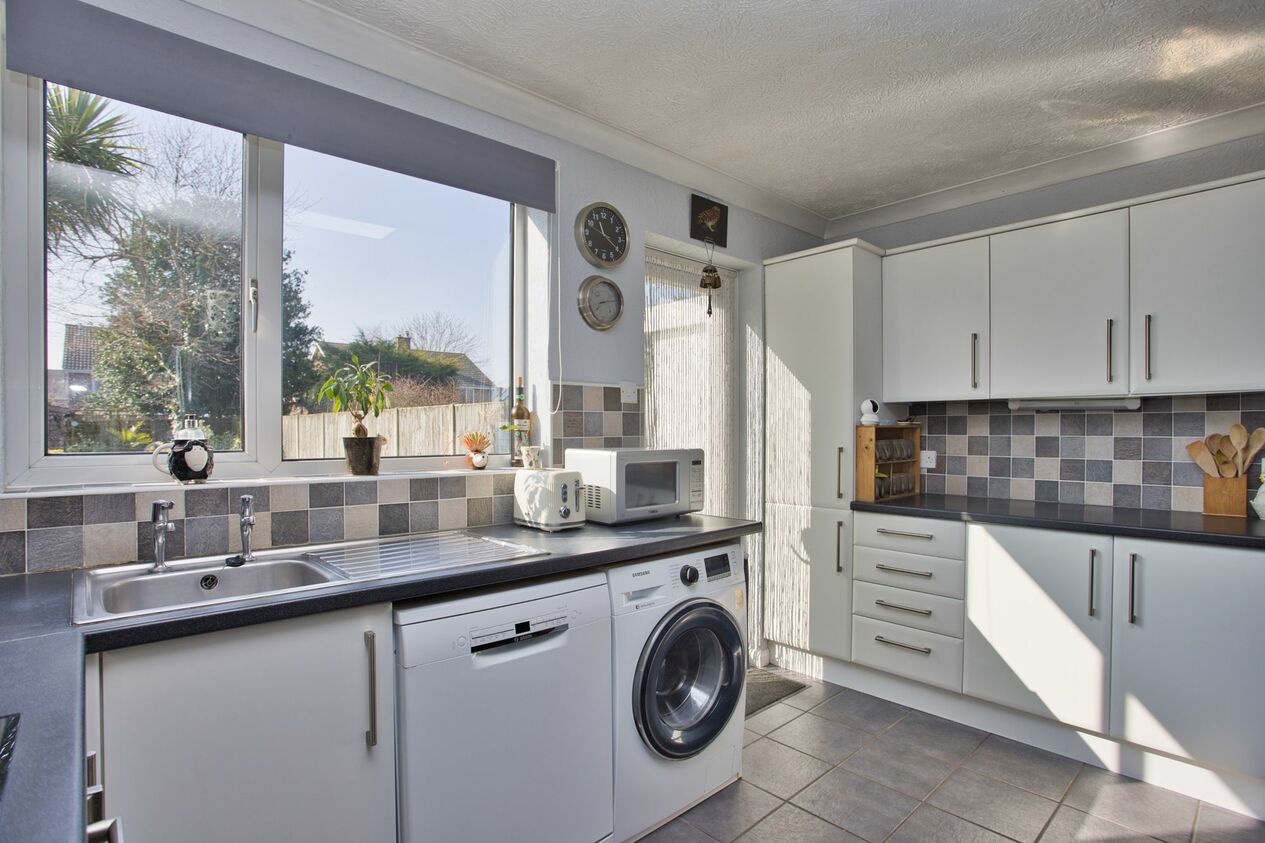 Properties For Sale in Leas Road  Deal