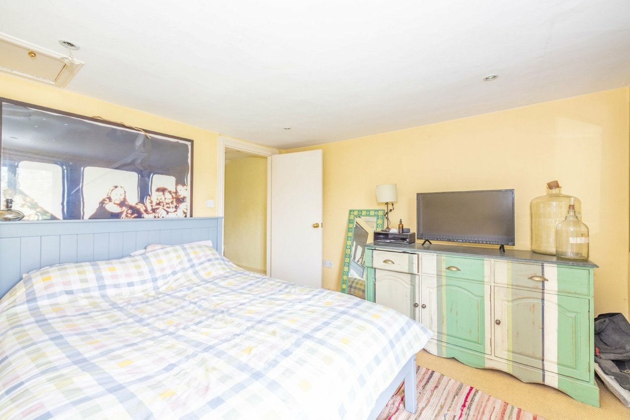 Properties For Sale in Lees Road Willesborough