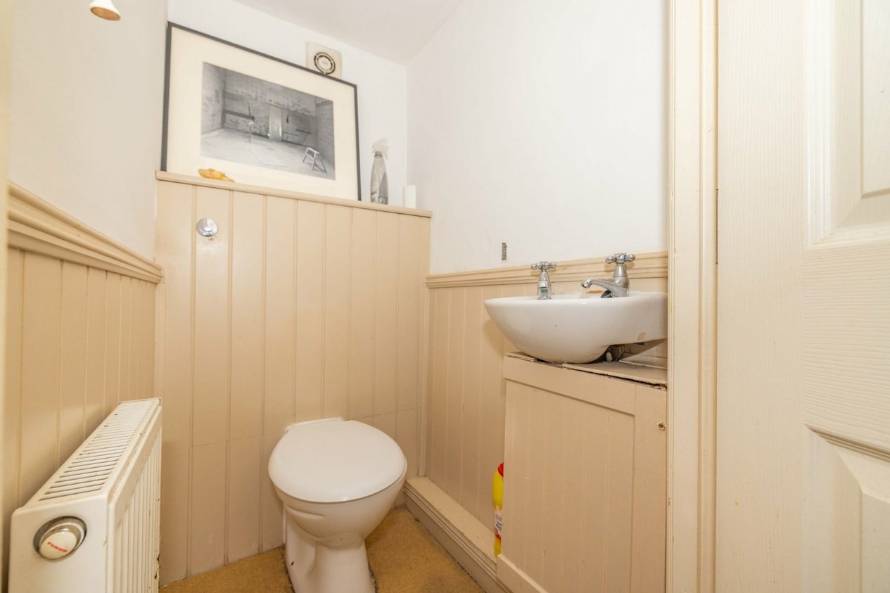 Properties For Sale in Lees Road Willesborough