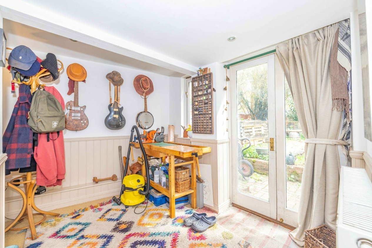 Properties For Sale in Lees Road Willesborough