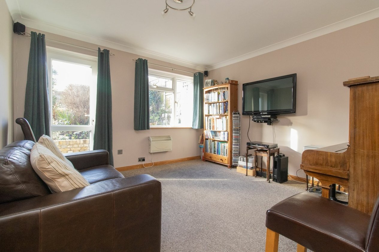 Properties For Sale in Lenham Close  Broadstairs