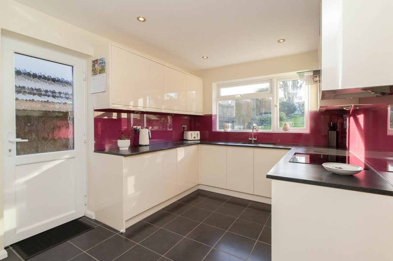 Properties For Sale in Lenham Close  Broadstairs