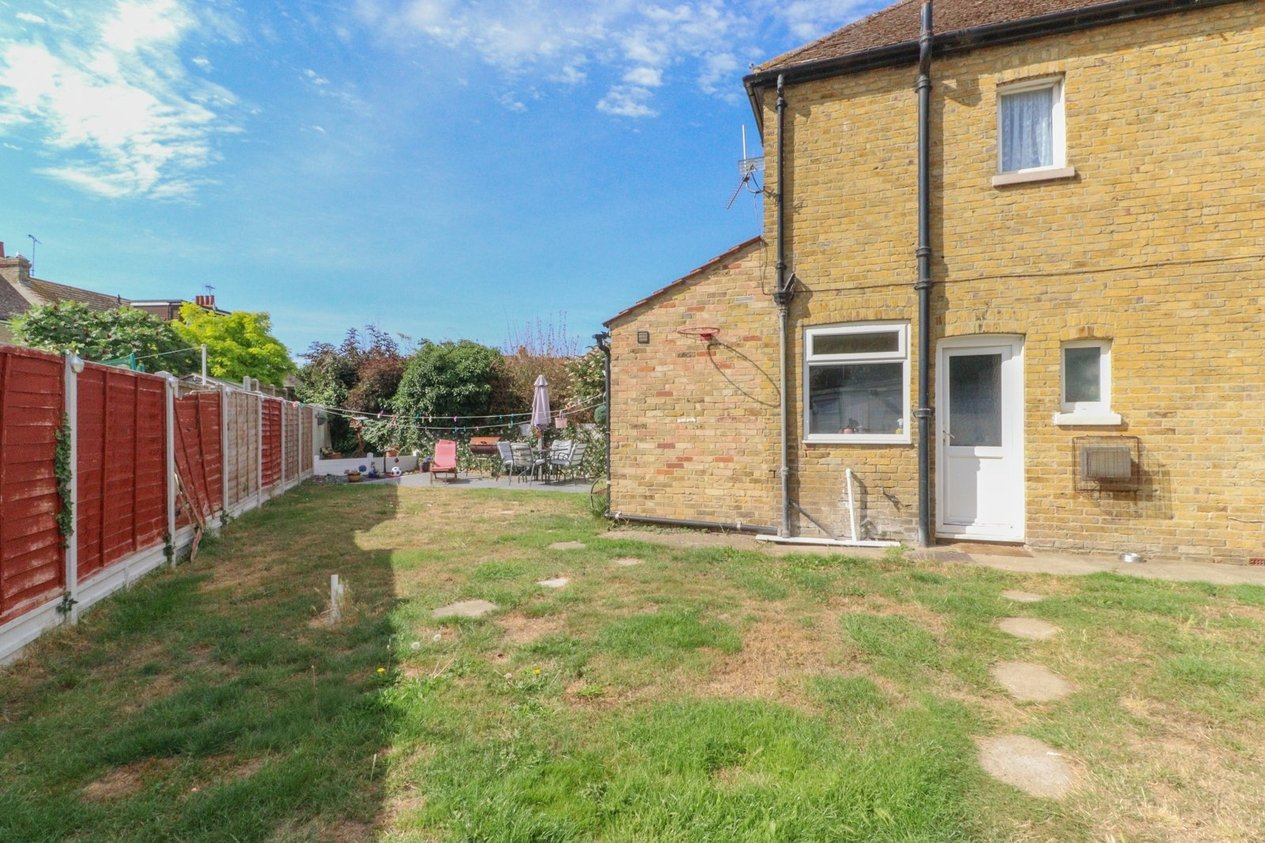 Properties For Sale in Lenham Gardens Margate