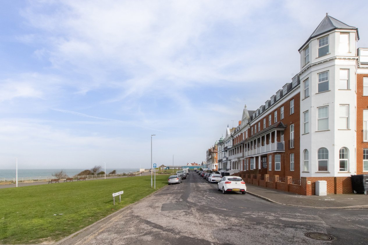 Properties For Sale in Lewis Crescent Cliftonville