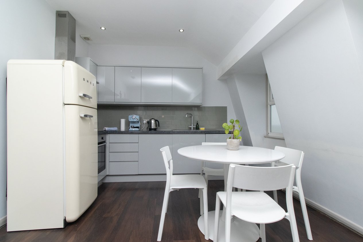 Properties For Sale in Lewis Crescent Cliftonville