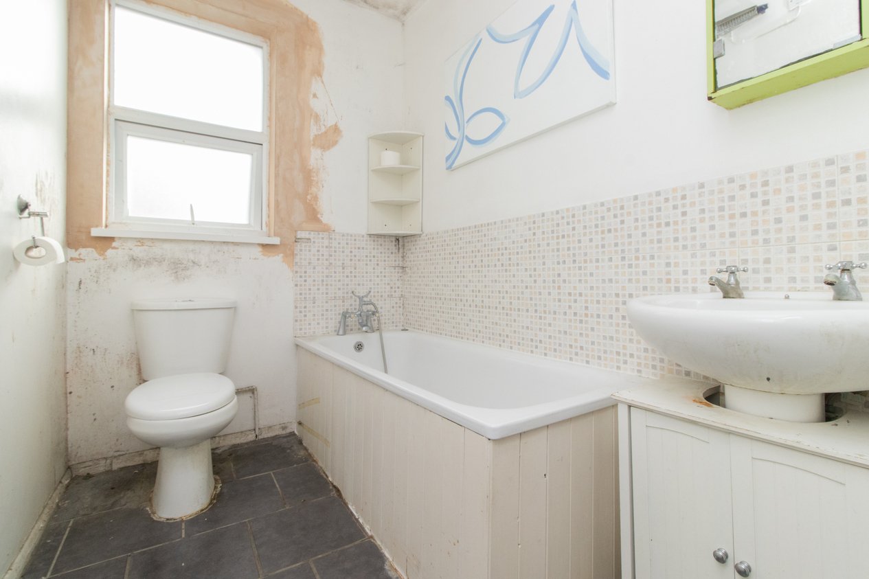 Properties For Sale in Lewis Crescent Margate