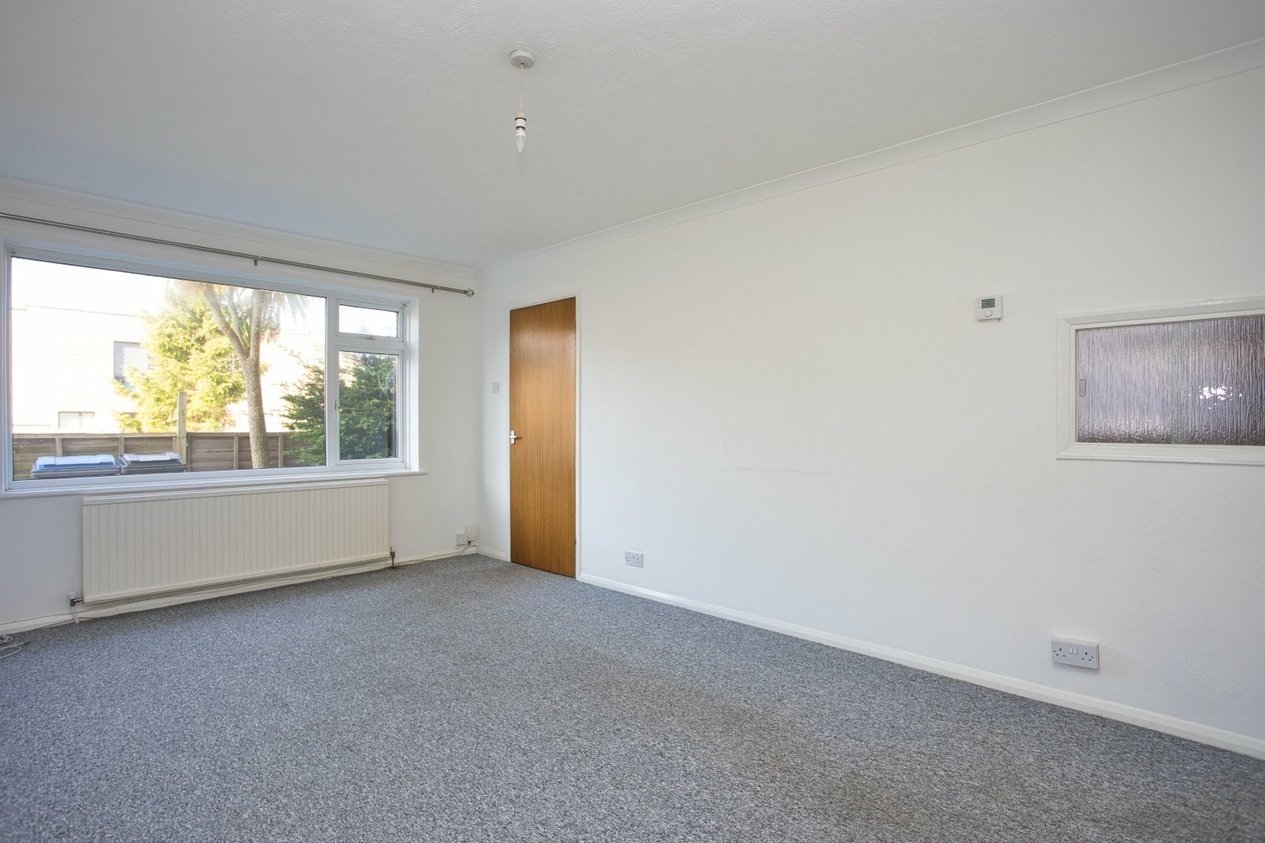 Properties For Sale in Leyburne Road Dover