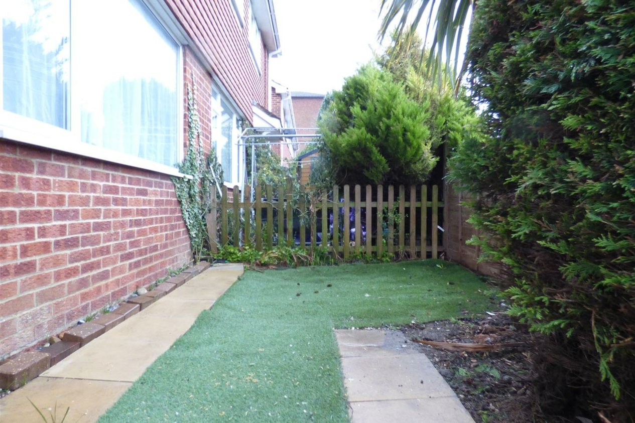 Properties For Sale in Leyburne Road Dover