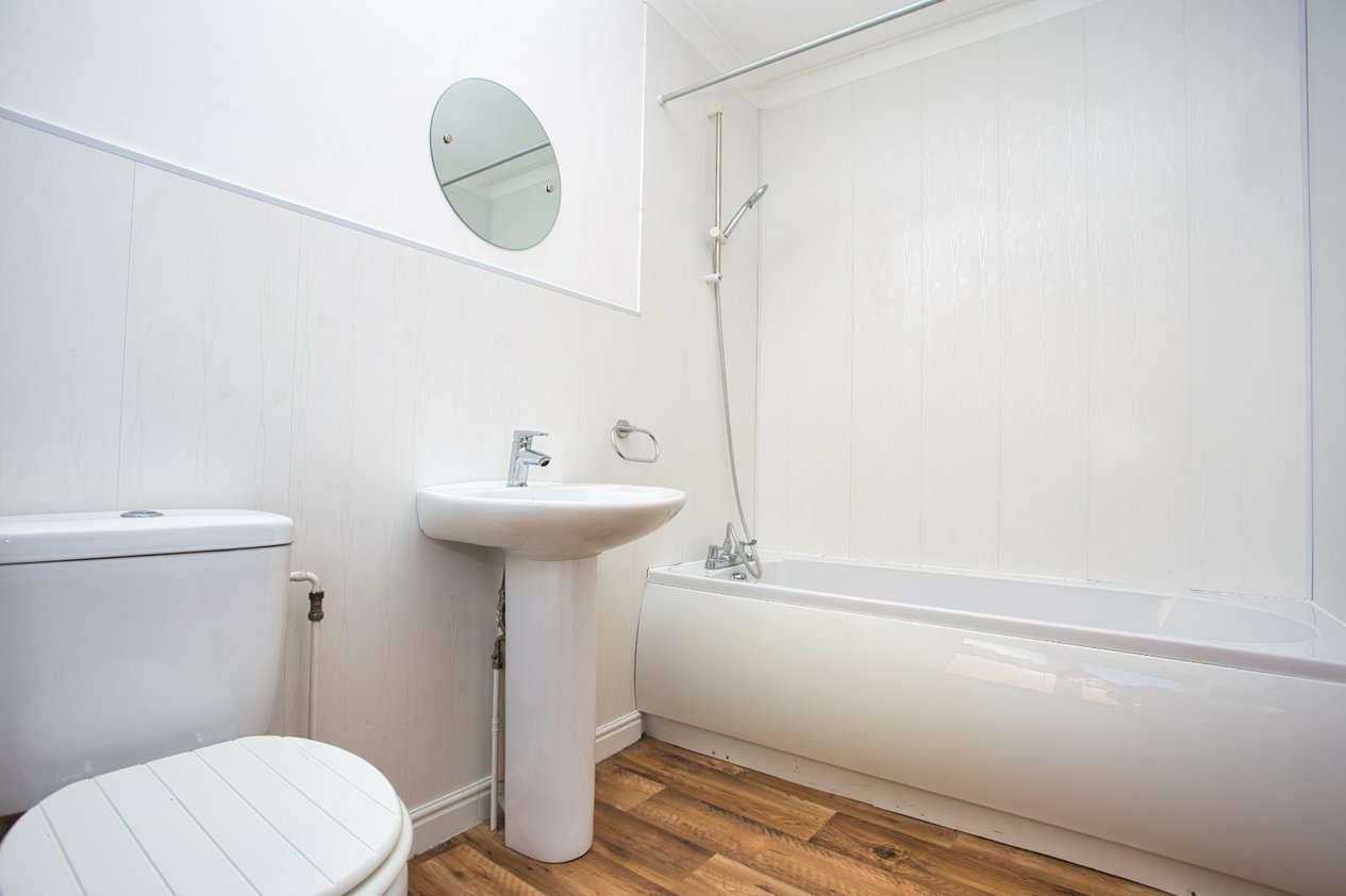 Properties For Sale in Leyburne Road Dover