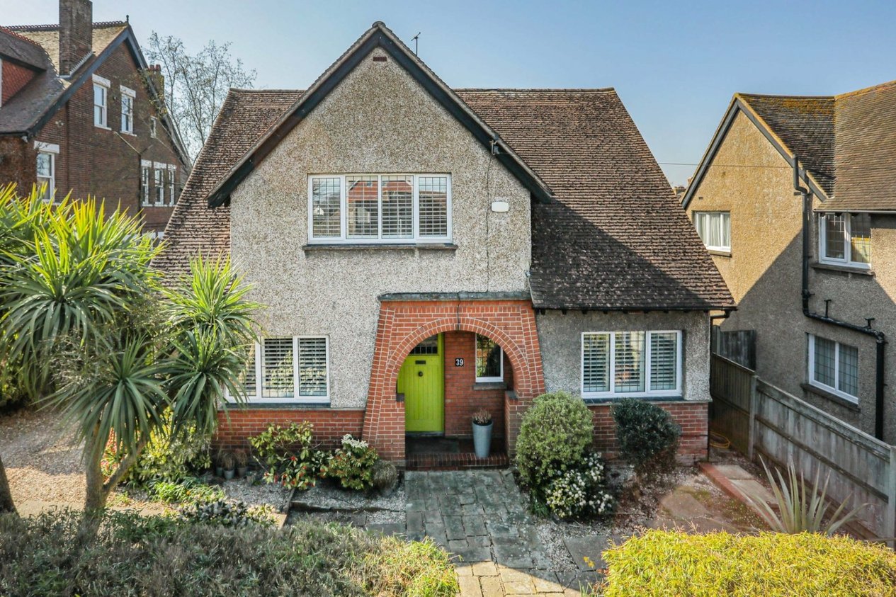 Properties For Sale in Limes Road Folkestone