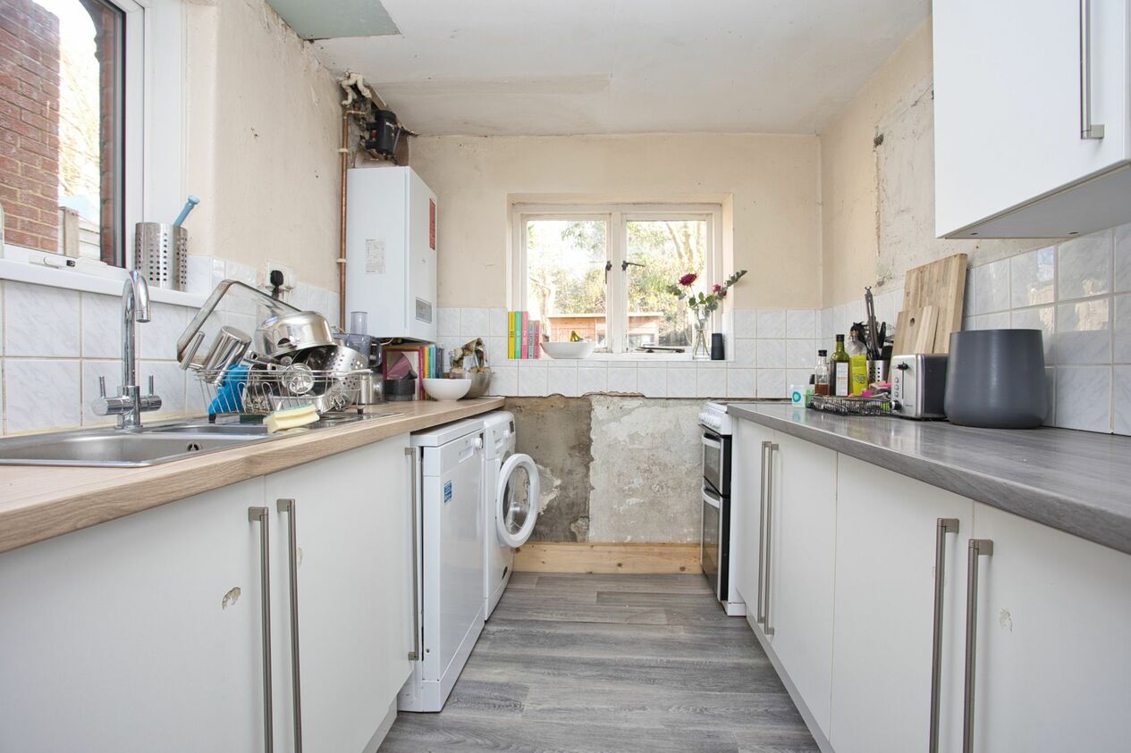 Properties Sold Subject To Contract in Linden Crescent  Folkestone
