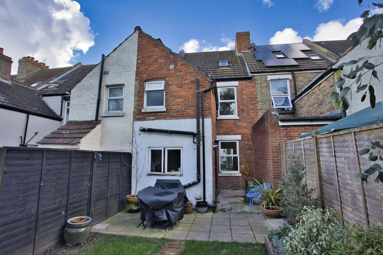 Properties Sold Subject To Contract in Linden Crescent  Folkestone