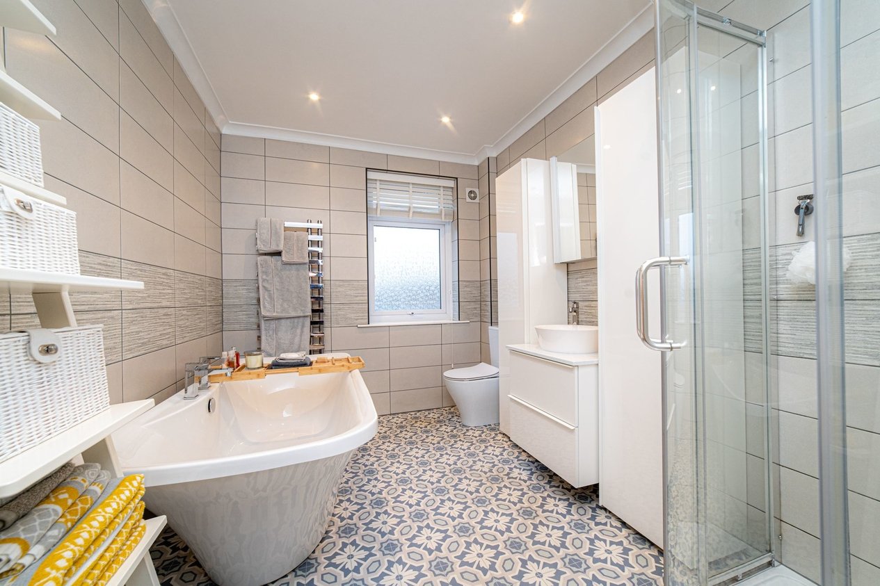 Properties For Sale in Linden Road  Ashford