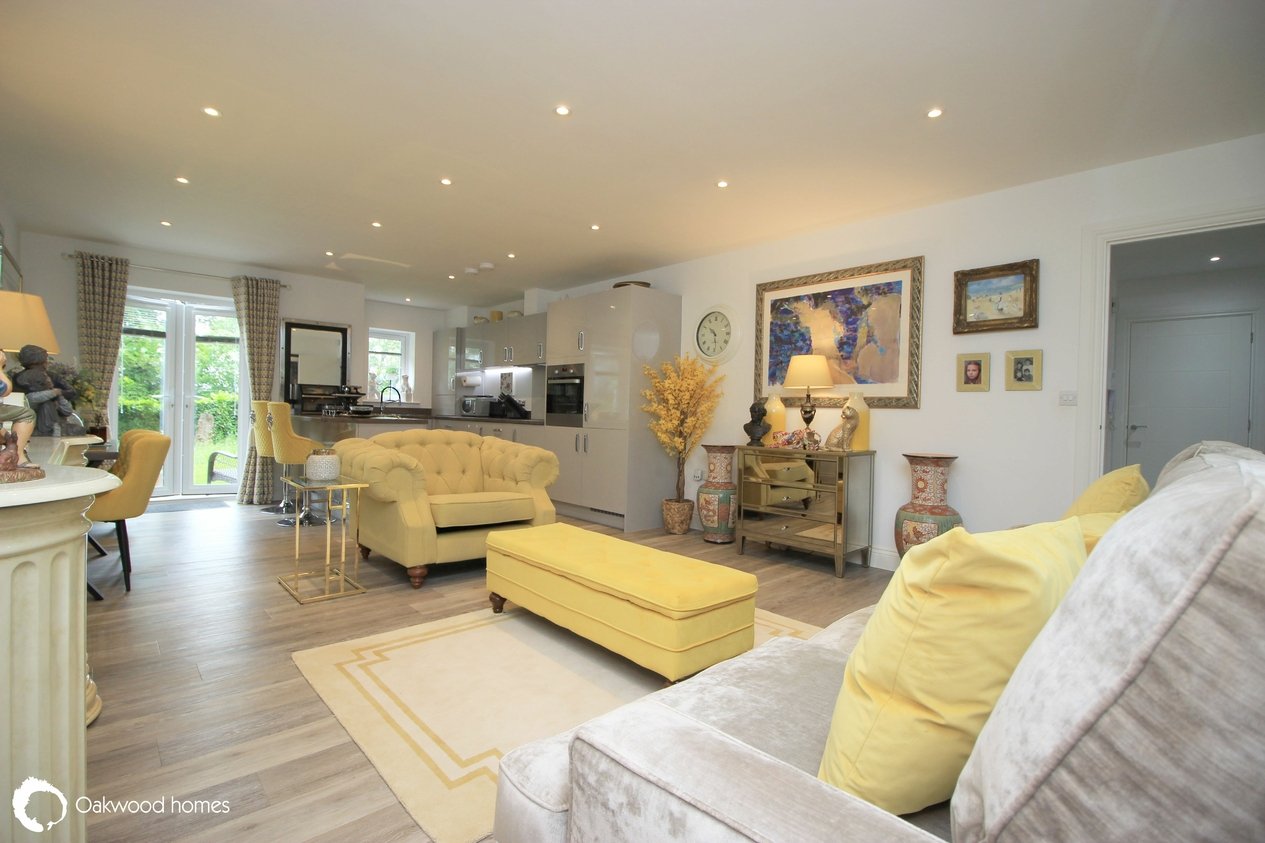 Properties For Sale in Linksfield Road 