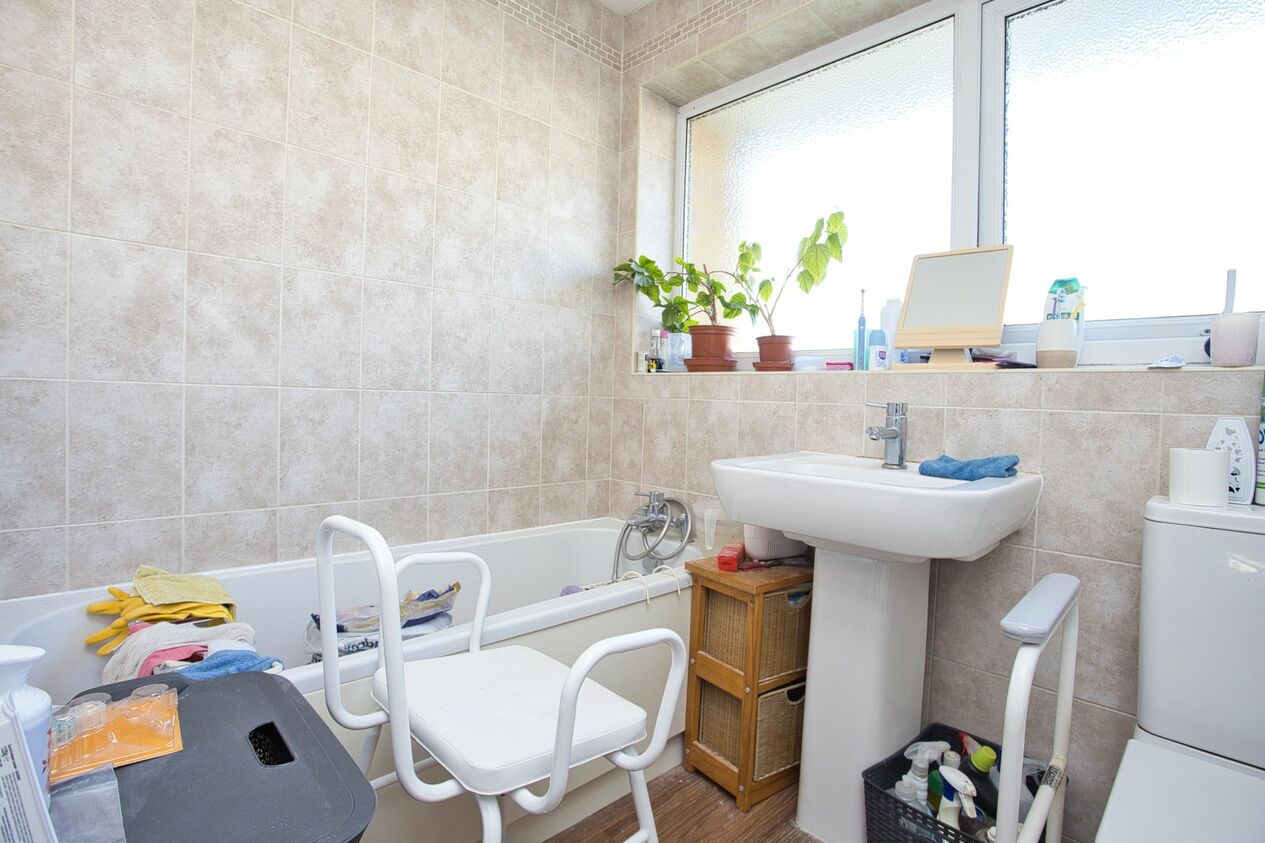 Properties For Sale in Linksway  Folkestone