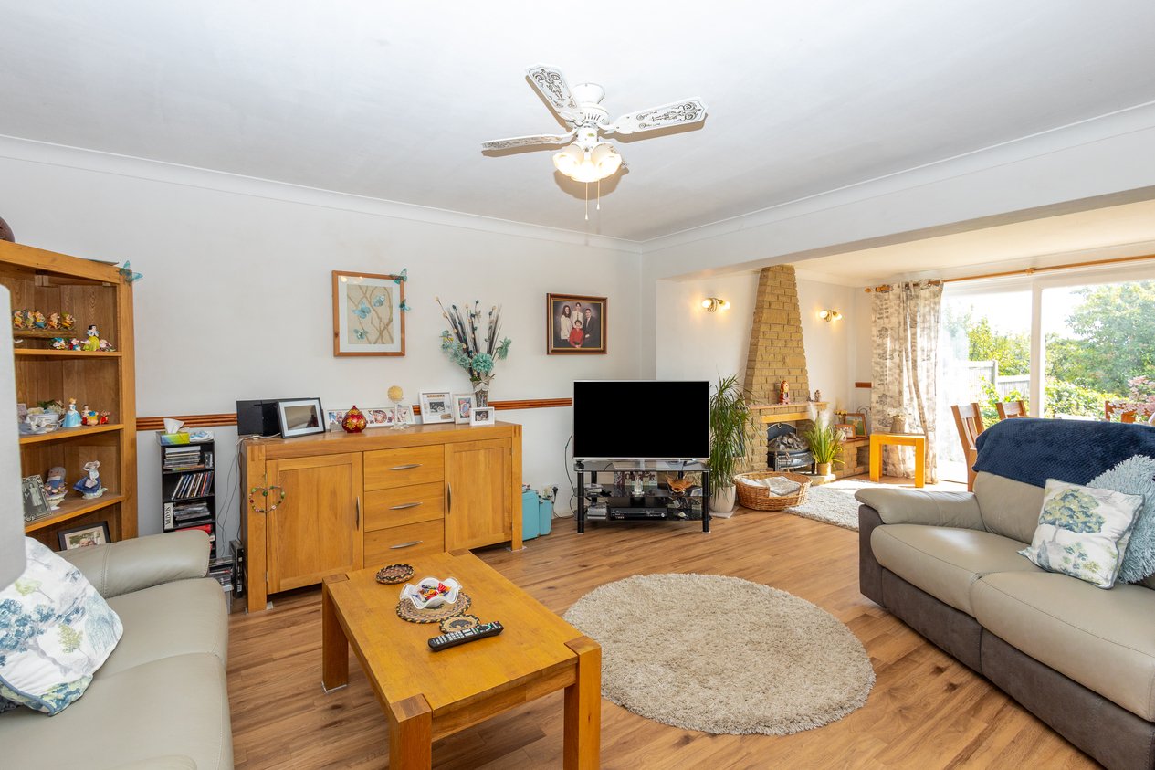 Properties Under Offer in Linksway Folkestone
