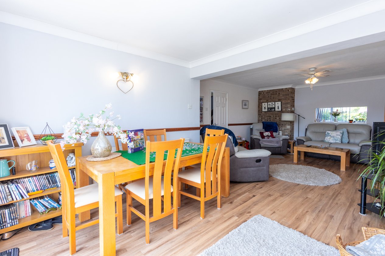 Properties Under Offer in Linksway Folkestone