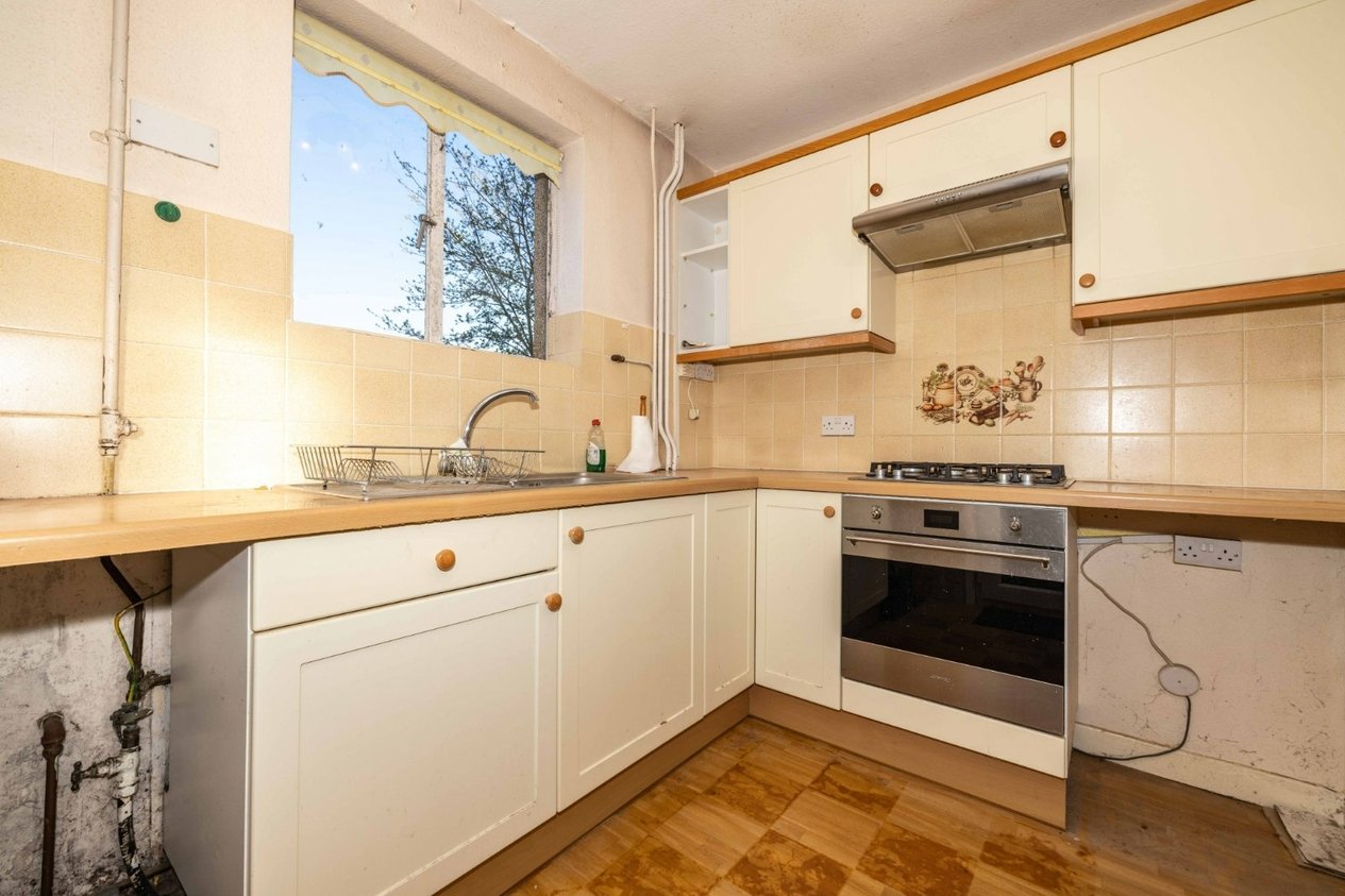 Properties Under Offer in Lion Field Faversham