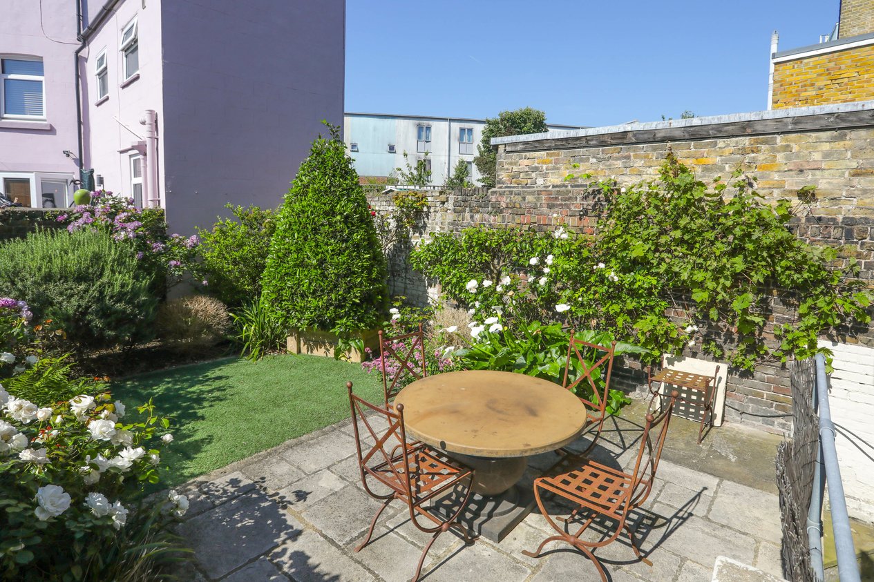 Properties For Sale in Liverpool Lawn Ramsgate