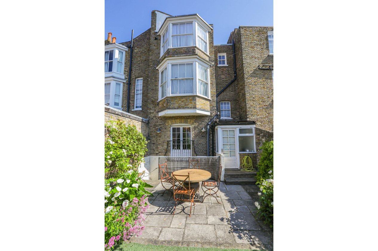 Properties For Sale in Liverpool Lawn Ramsgate
