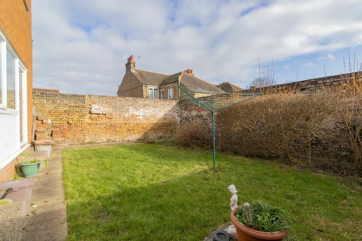 Properties Sold Subject To Contract in Livingstone Road  Broadstairs