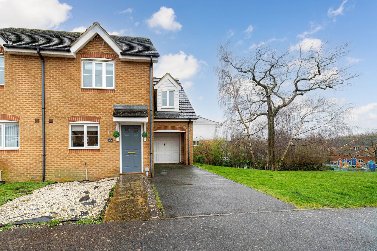 Properties Sold Subject To Contract in Lodge Wood Drive  Ashford