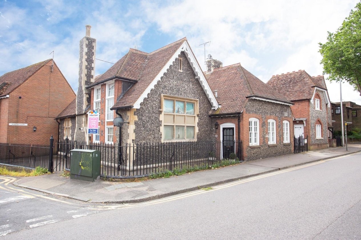 Properties Sold Subject To Contract in London Road 