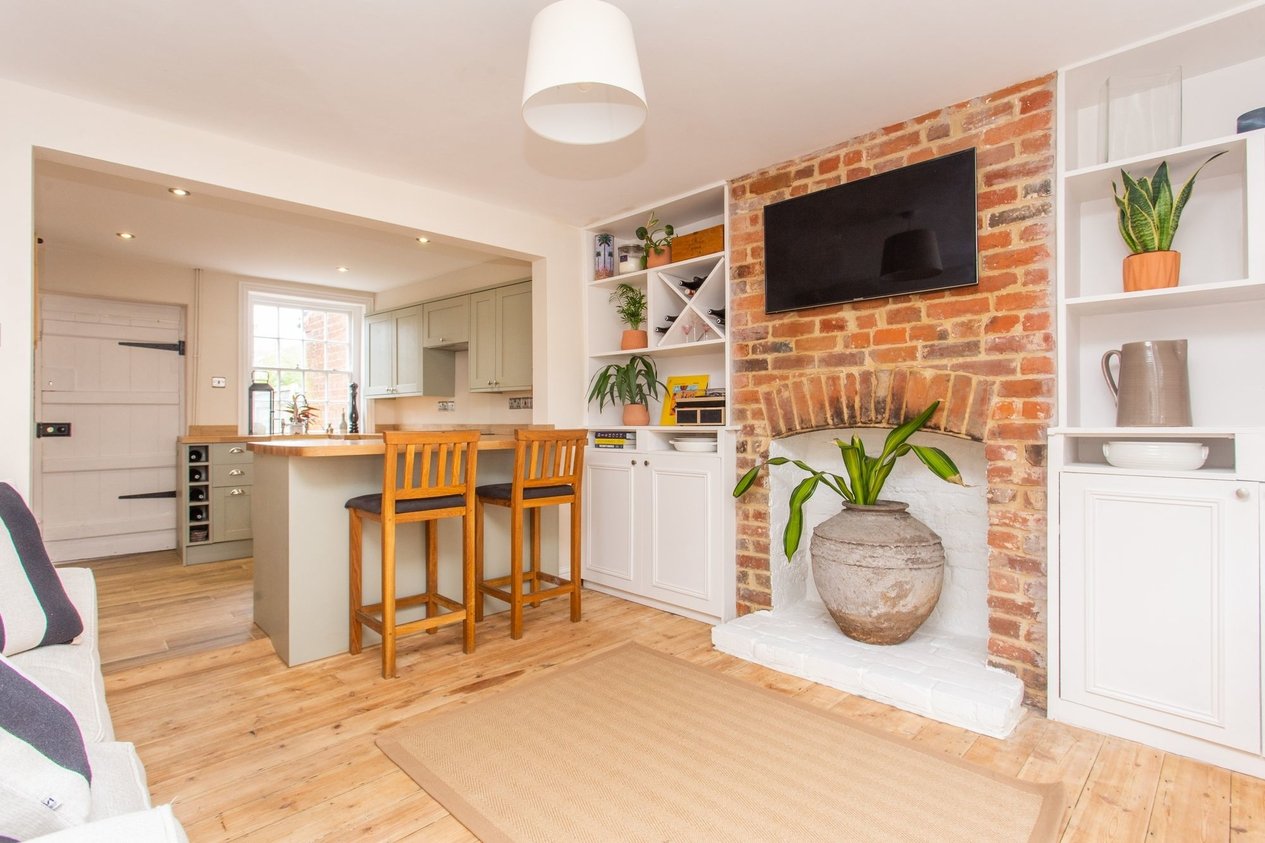 Properties For Sale in London Road  Canterbury