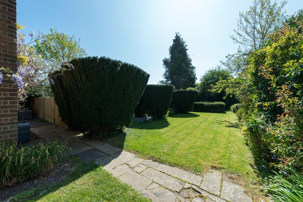 Properties For Sale in London Road Canterbury