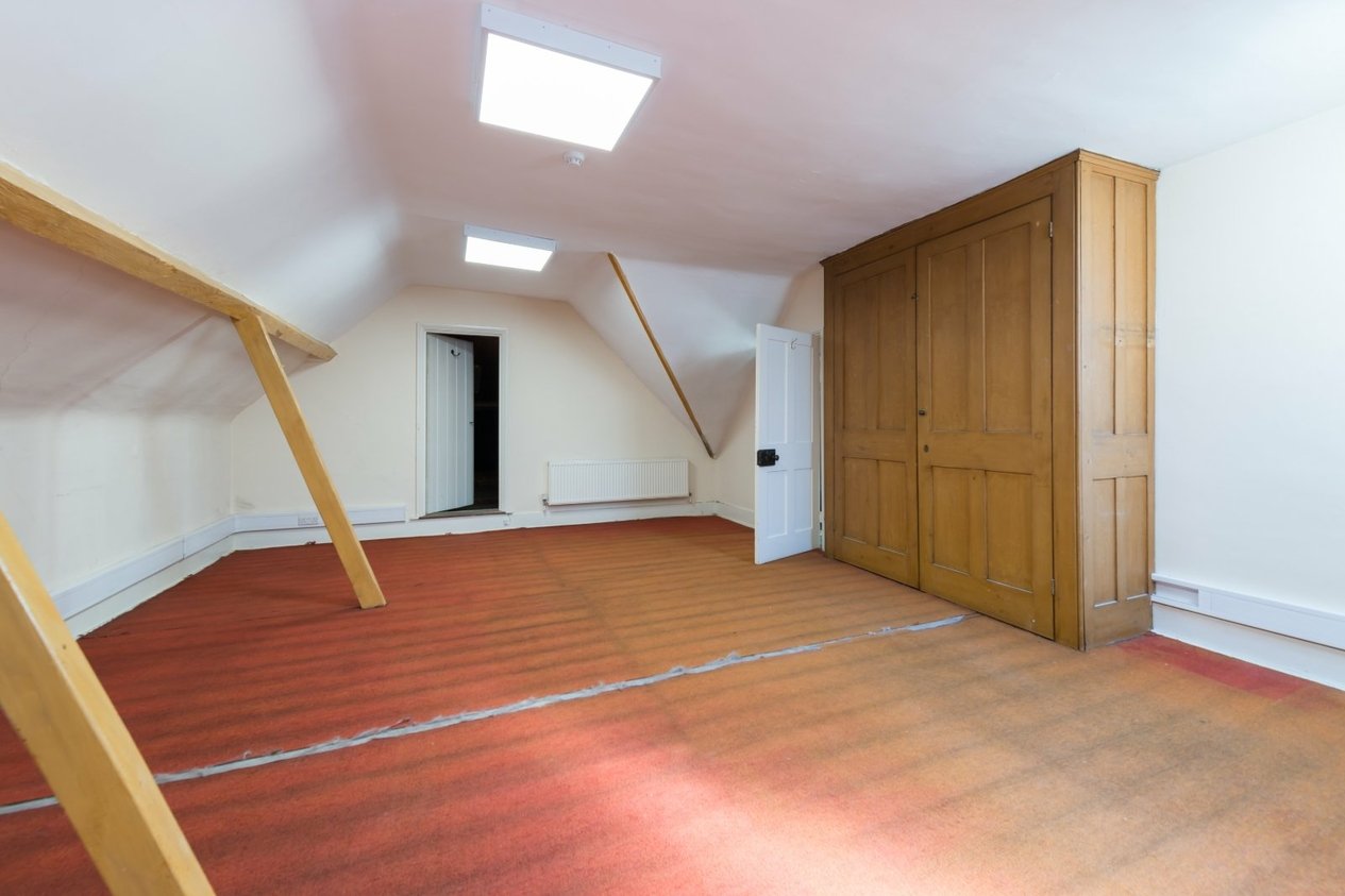 Properties For Sale in London Road Canterbury