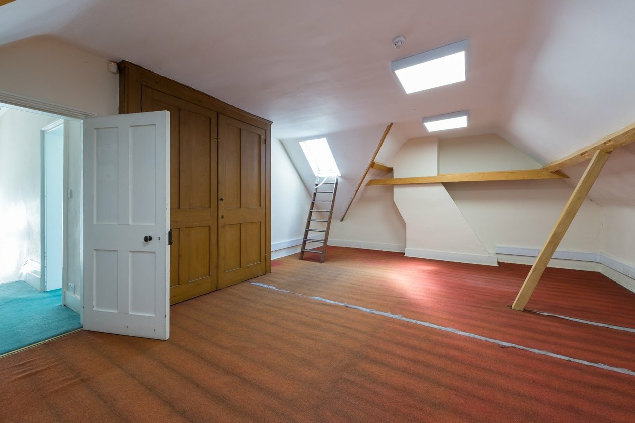 Properties For Sale in London Road Canterbury