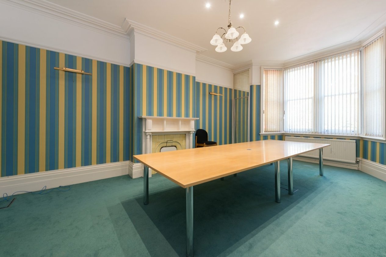 Properties For Sale in London Road Canterbury