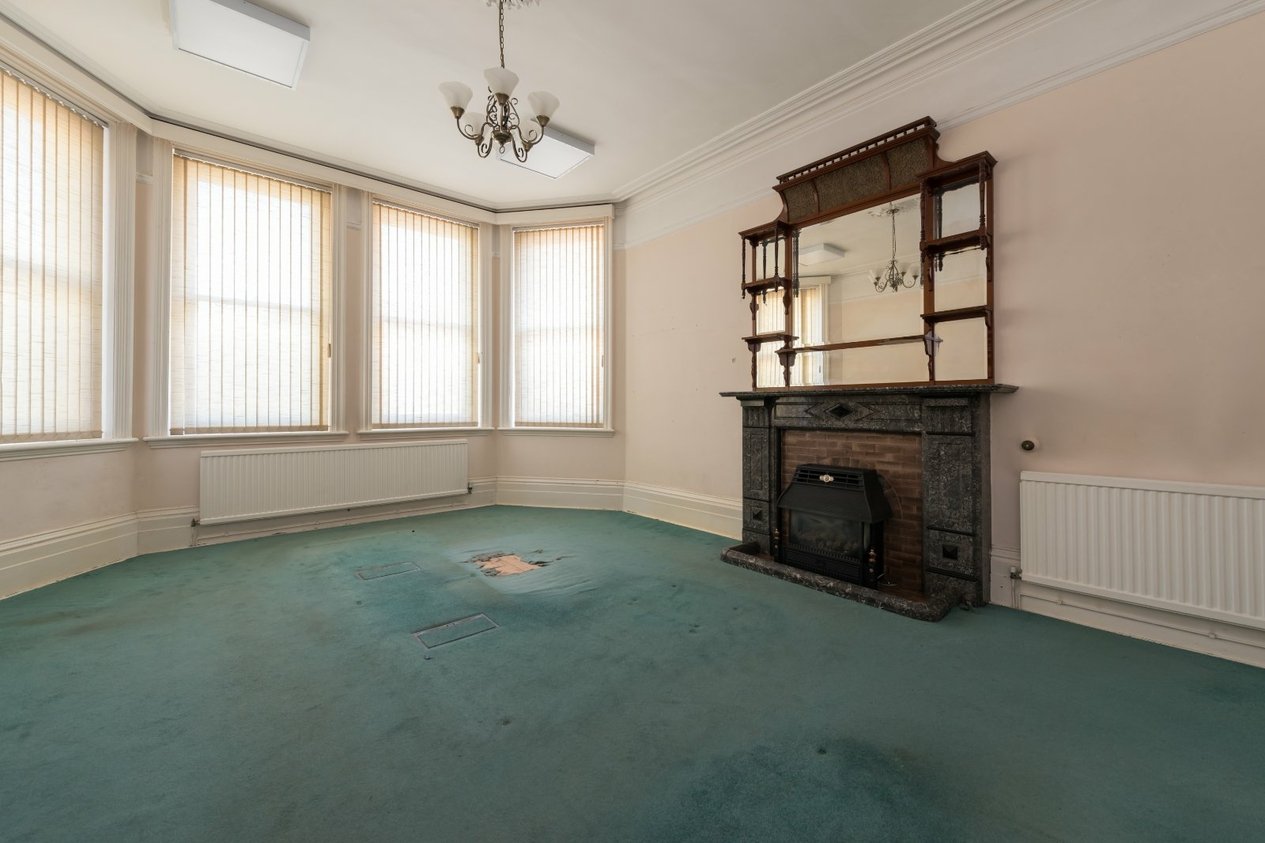 Properties For Sale in London Road Canterbury